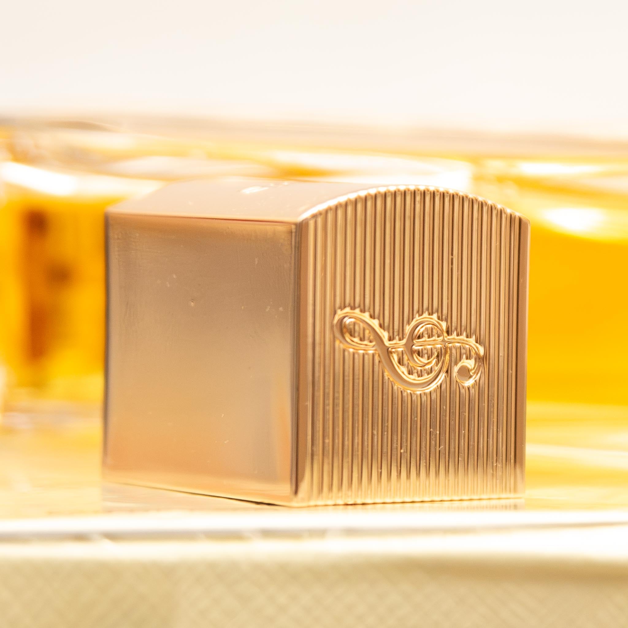 Lattafa Angham Eau De Parfum 100ml | Mabeco Beauty
